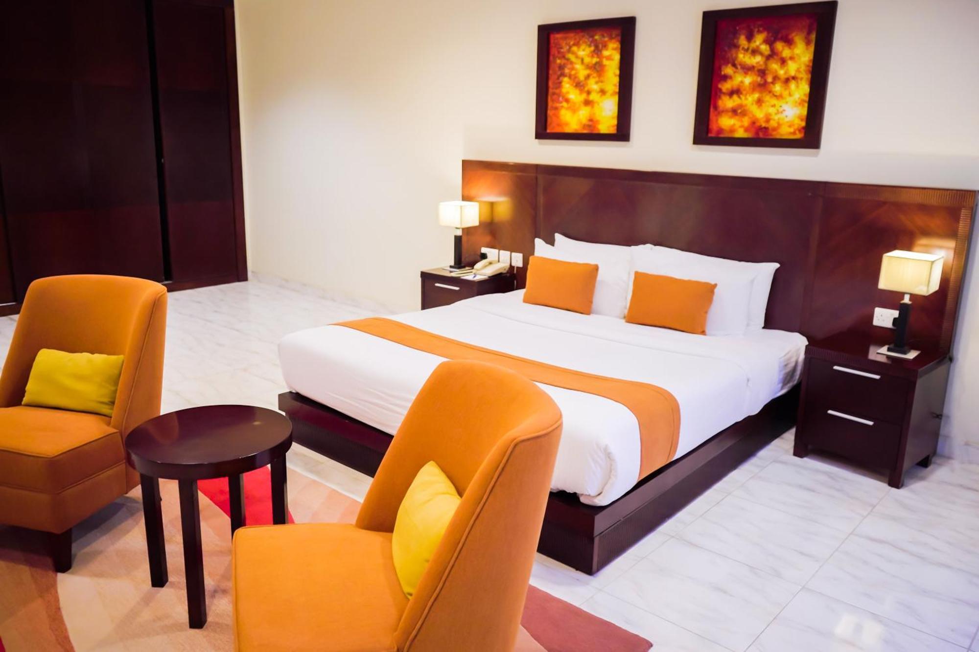 City Seasons Hotel & Suites Maskat Exteriér fotografie