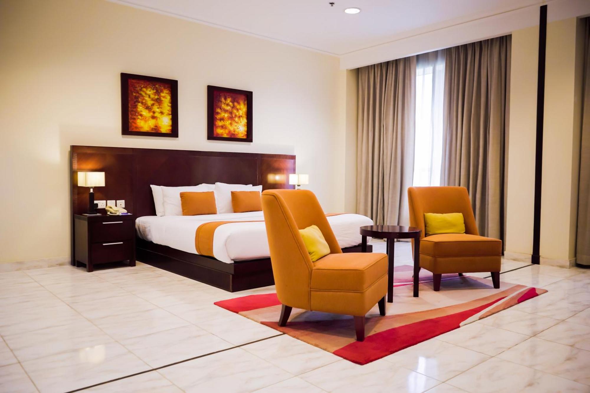 City Seasons Hotel & Suites Maskat Exteriér fotografie