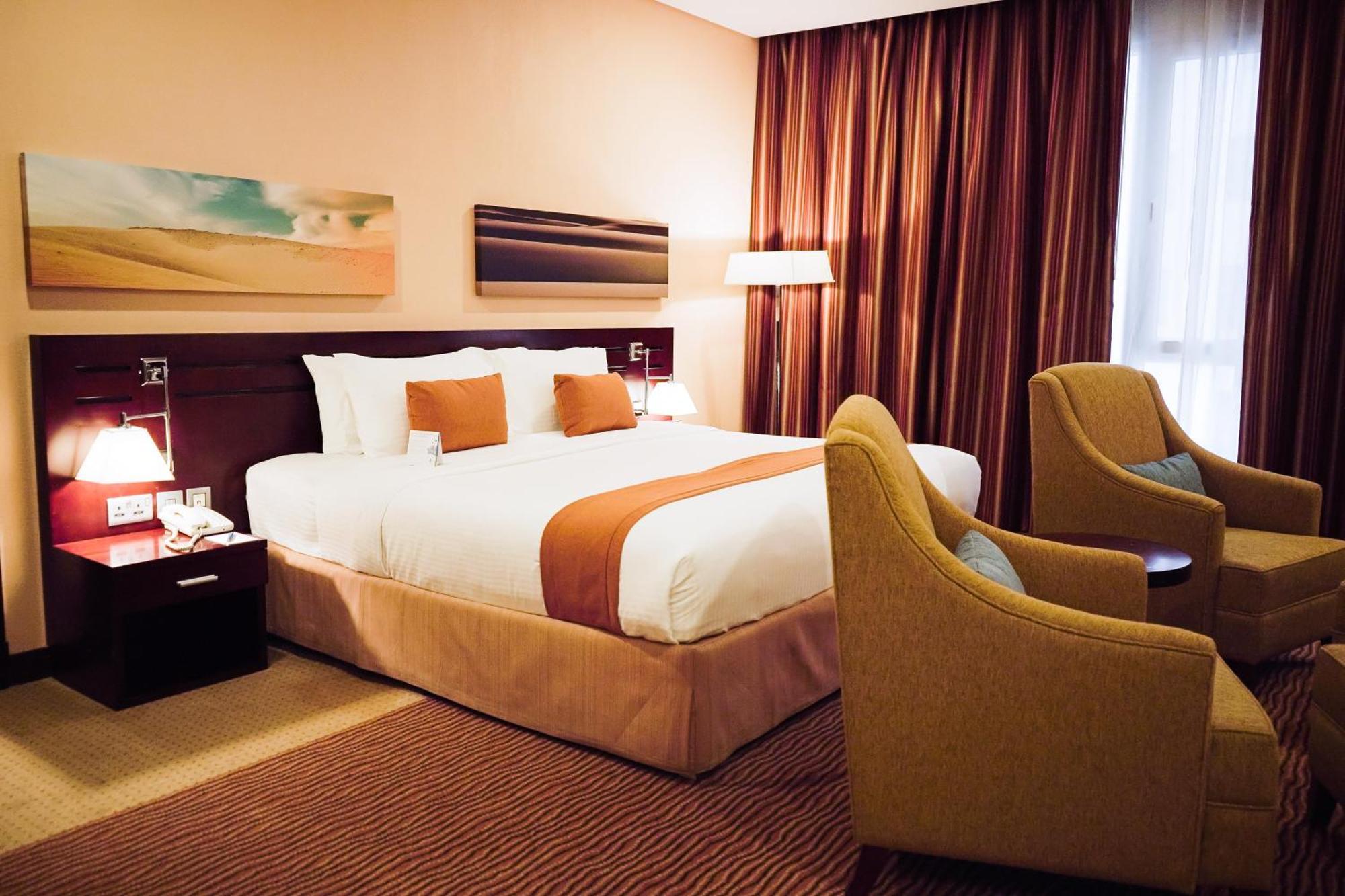 City Seasons Hotel & Suites Maskat Exteriér fotografie