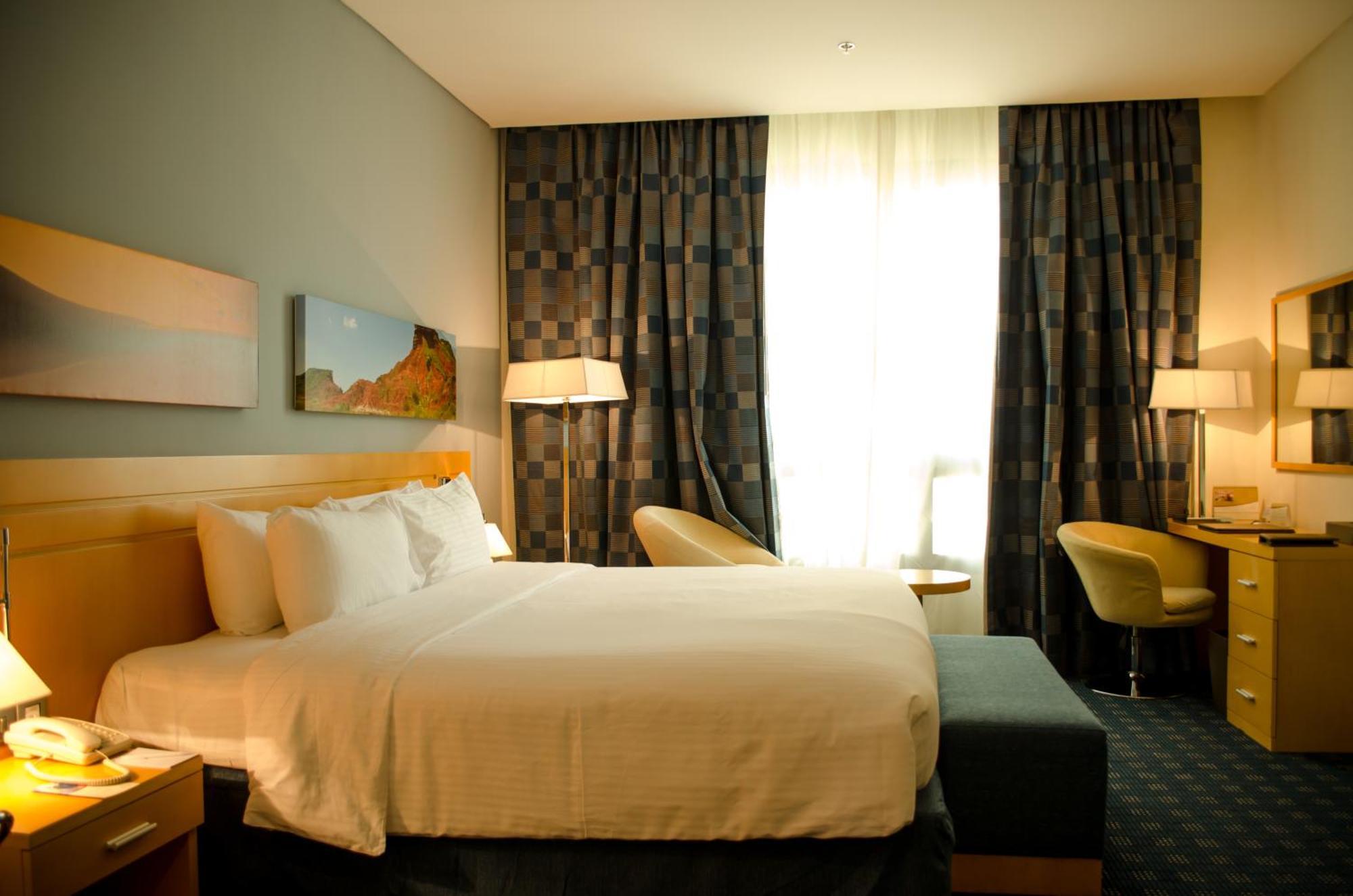 City Seasons Hotel & Suites Maskat Exteriér fotografie