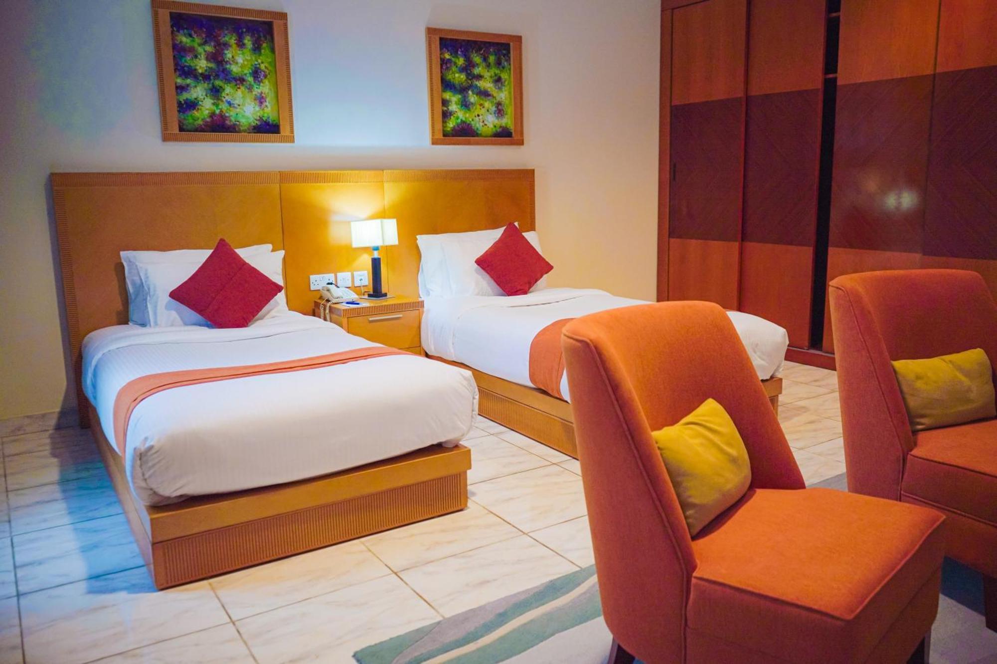 City Seasons Hotel & Suites Maskat Pokoj fotografie