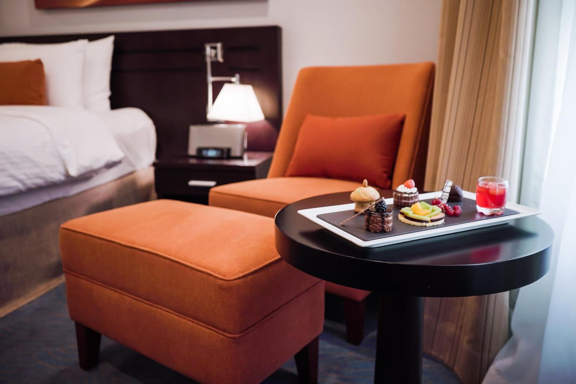 City Seasons Hotel & Suites Maskat Pokoj fotografie