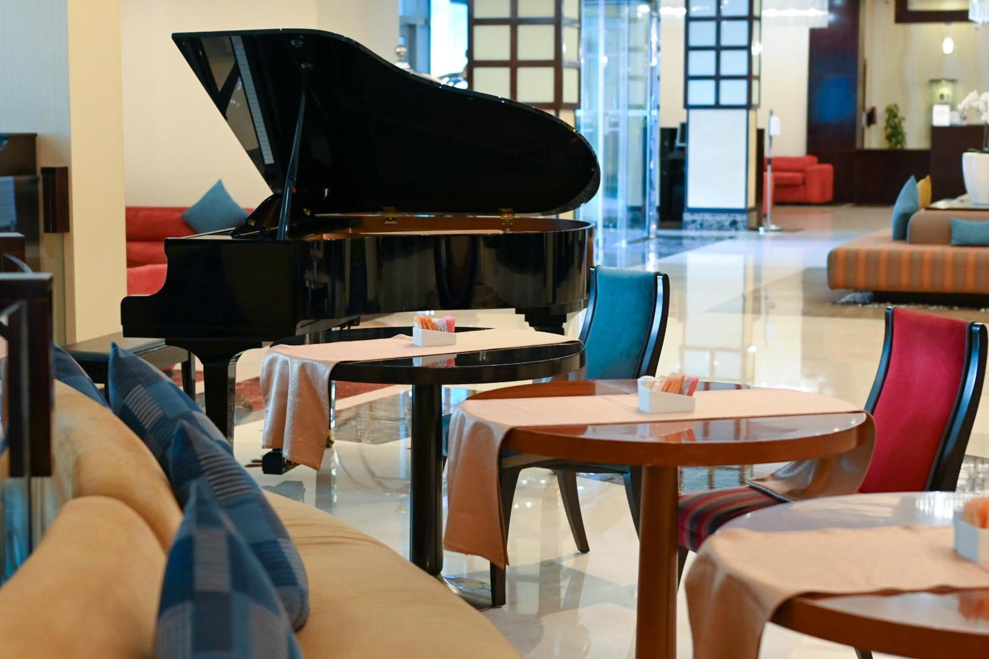 City Seasons Hotel & Suites Maskat Exteriér fotografie