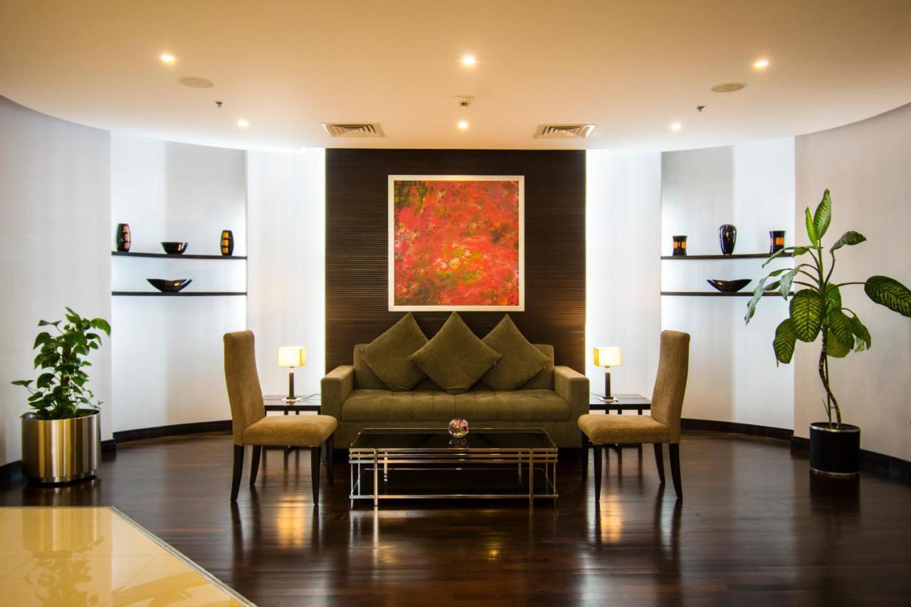 City Seasons Hotel & Suites Maskat Exteriér fotografie